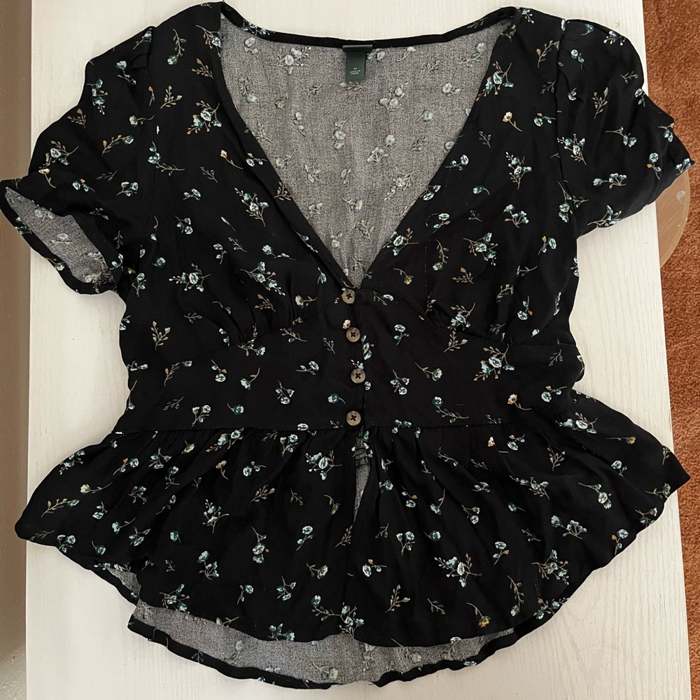 Women’s Wild Fable button up, V-Neck blouse